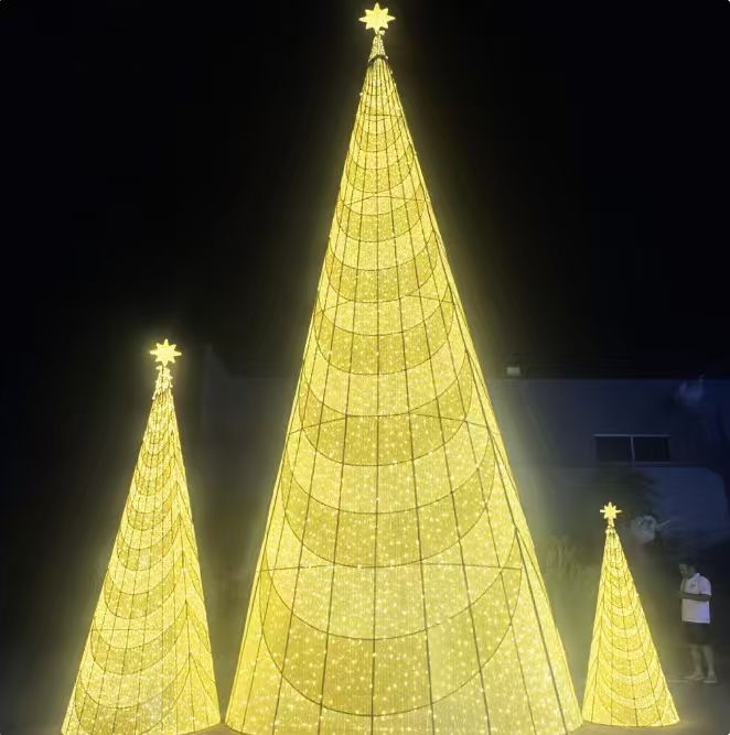 giant outdoor christmas tree giant outdoor christmas tree
